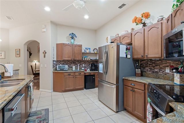 4 Milbark Drive, Homosassa, FL 34446