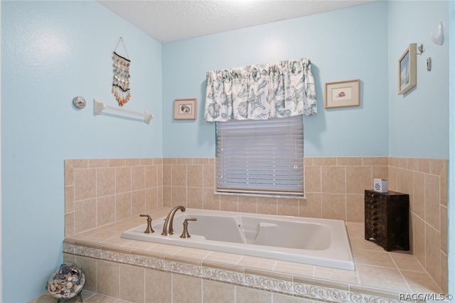 4 Milbark Drive, Homosassa, FL 34446