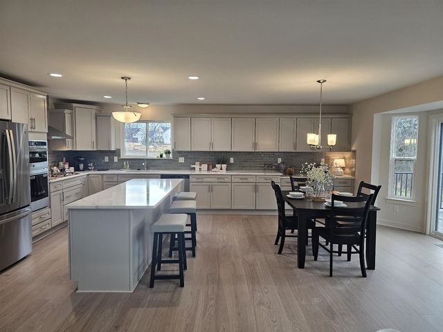 9620 Valley View Court, Saline, MI 48176