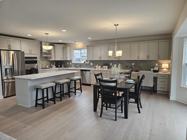 9620 Valley View Court, Saline, MI 48176