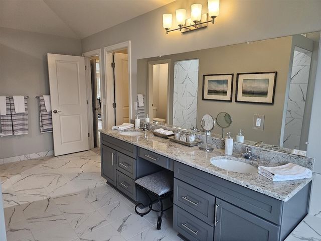 9620 Valley View Court, Saline, MI 48176