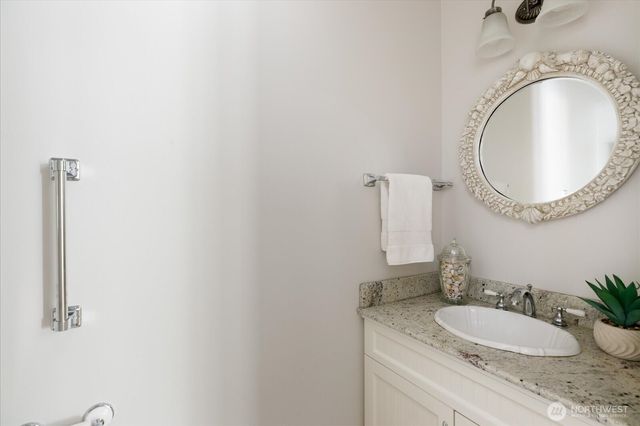 817 Shorecrest Drive, Oak Harbor, WA 98277