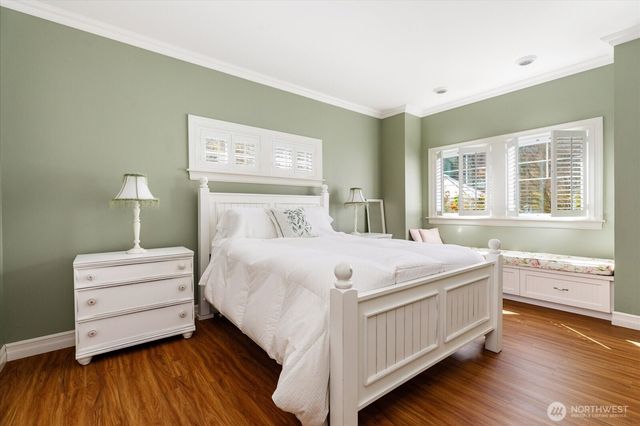 817 Shorecrest Drive, Oak Harbor, WA 98277