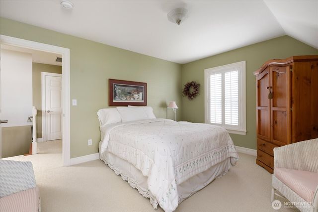 817 Shorecrest Drive, Oak Harbor, WA 98277