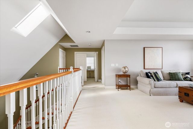 817 Shorecrest Drive, Oak Harbor, WA 98277