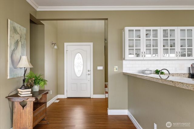 817 Shorecrest Drive, Oak Harbor, WA 98277