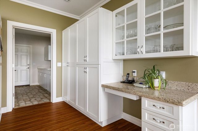 817 Shorecrest Drive, Oak Harbor, WA 98277