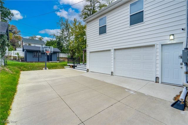 845 16th Street NE, Massillon, OH 44646