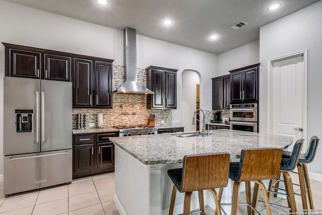 6114 Amber Rose, San Antonio, TX 78253