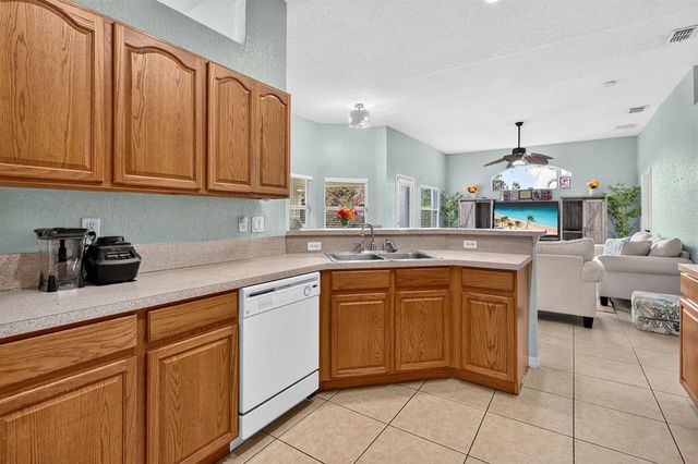 1009 SW FENWAY Road, Port St. Lucie, FL 34953