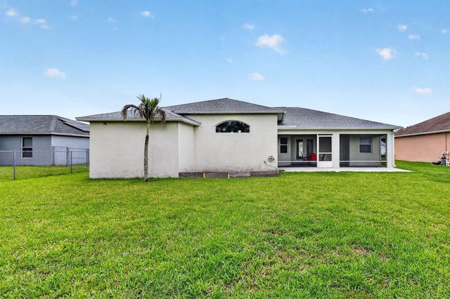 1009 SW FENWAY Road, Port St. Lucie, FL 34953