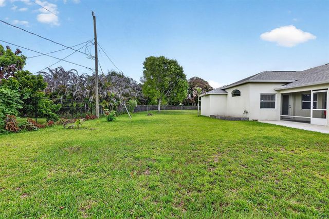 1009 SW FENWAY Road, Port St. Lucie, FL 34953