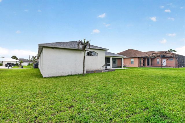 1009 SW FENWAY Road, Port St. Lucie, FL 34953