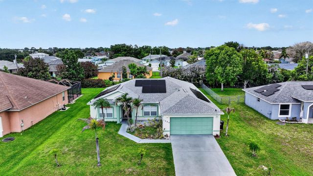 1009 SW FENWAY Road, Port St. Lucie, FL 34953