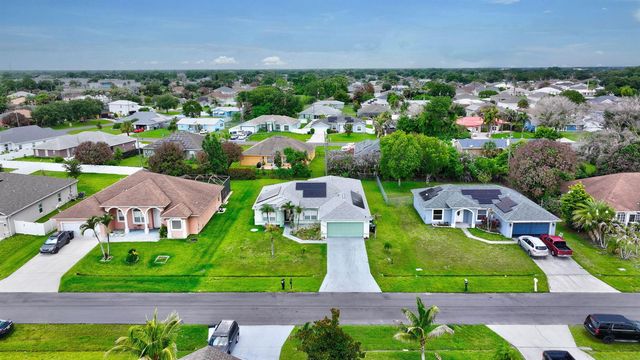 1009 SW FENWAY Road, Port St. Lucie, FL 34953