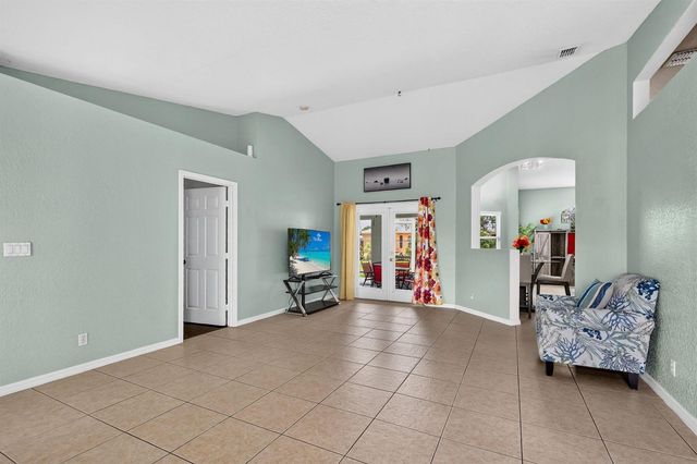 1009 SW FENWAY Road, Port St. Lucie, FL 34953