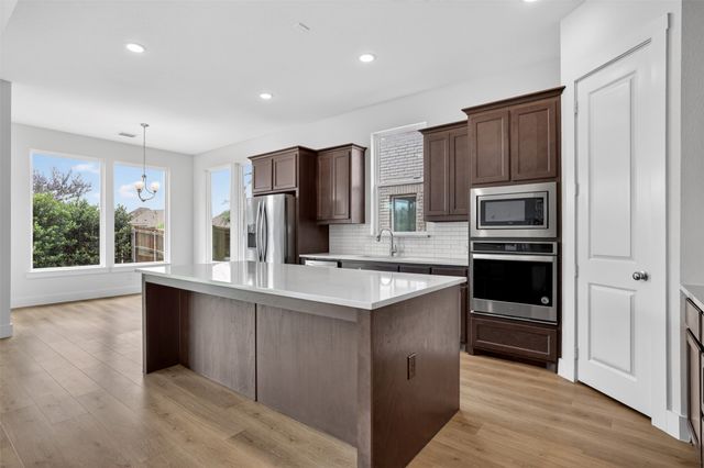6009 Firefox Lane, Fort Worth, TX 76123