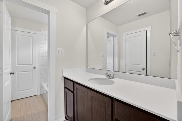 6009 Firefox Lane, Fort Worth, TX 76123