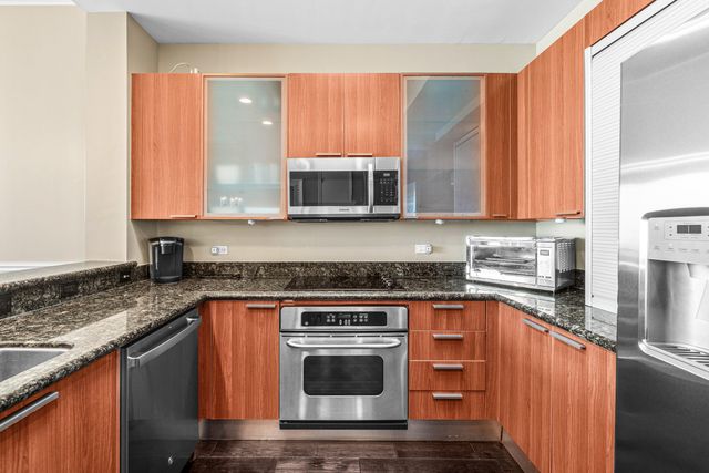 2650 Lake Shore Drive 2403, Riviera Beach, FL 33404