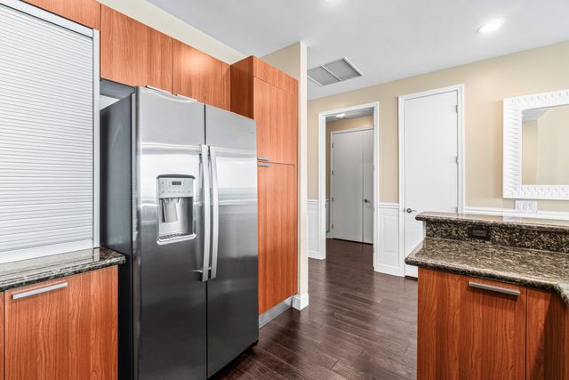 2650 Lake Shore Drive 2403, Riviera Beach, FL 33404