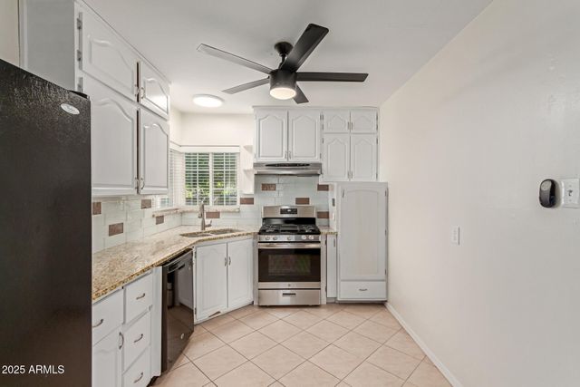 1702 W HEATHERBRAE Drive, Phoenix, AZ 85015