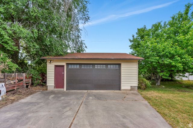 1896 CLIFF PL, Layton, UT 84041