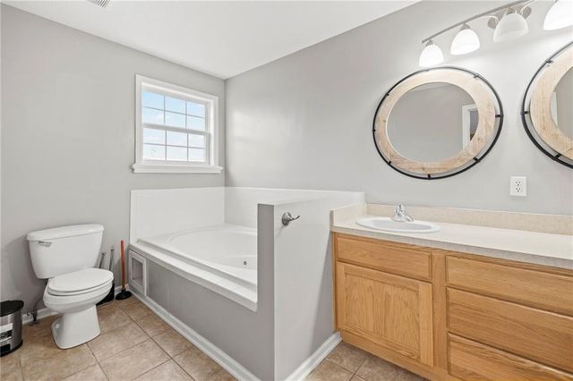 2090 N 900th Road, Eudora, KS 66025