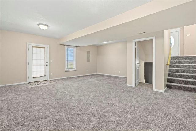 2090 N 900th Road, Eudora, KS 66025