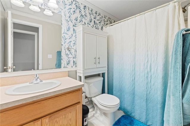 2090 N 900th Road, Eudora, KS 66025