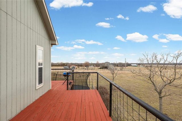 2090 N 900th Road, Eudora, KS 66025