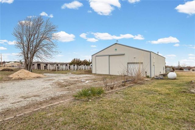 2090 N 900th Road, Eudora, KS 66025