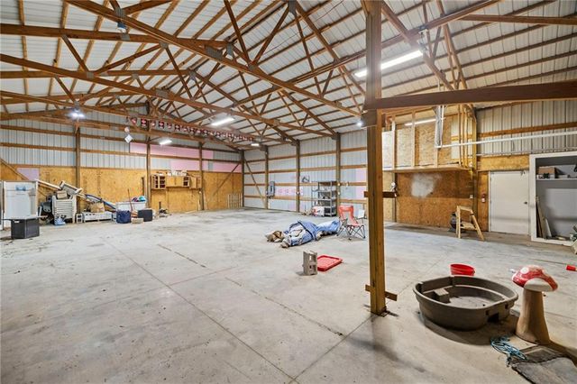 2090 N 900th Road, Eudora, KS 66025