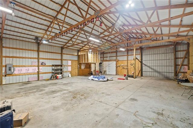 2090 N 900th Road, Eudora, KS 66025