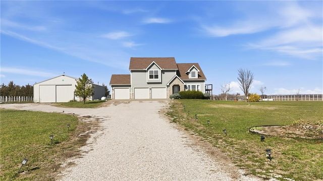 2090 N 900th Road, Eudora, KS 66025