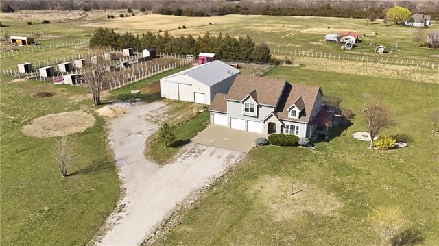 2090 N 900th Road, Eudora, KS 66025