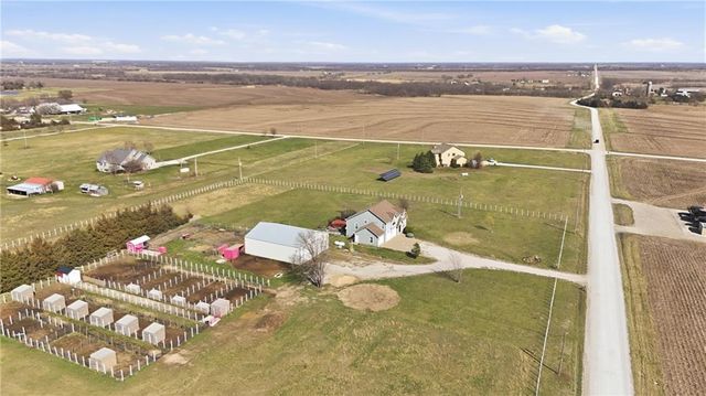2090 N 900th Road, Eudora, KS 66025