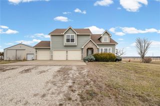 2090 N 900th Road, Eudora, KS 66025