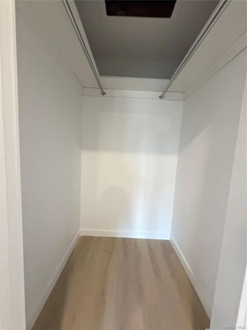 15-80 208th Place, Bayside, NY 11360