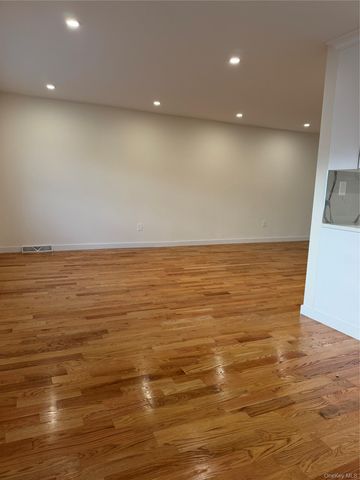 15-80 208th Place, Bayside, NY 11360