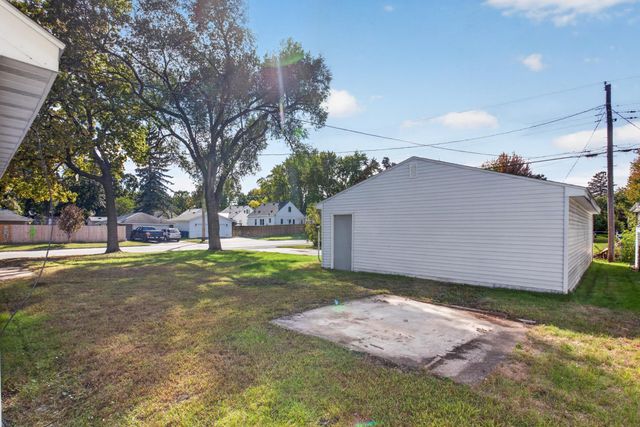 7244 10th Avenue S, Richfield, MN 55423