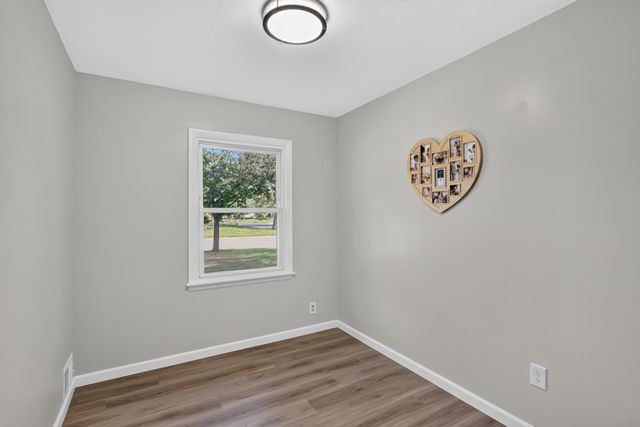 7244 10th Avenue S, Richfield, MN 55423