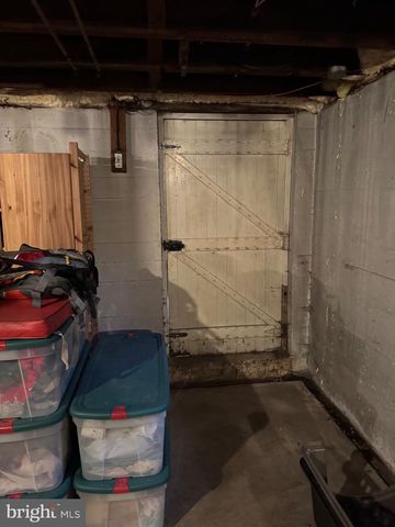 2200 TAYLOR AVE, Huntingdon, PA 16652