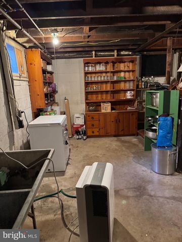 2200 TAYLOR AVE, Huntingdon, PA 16652