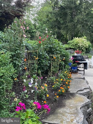 2200 TAYLOR AVE, Huntingdon, PA 16652