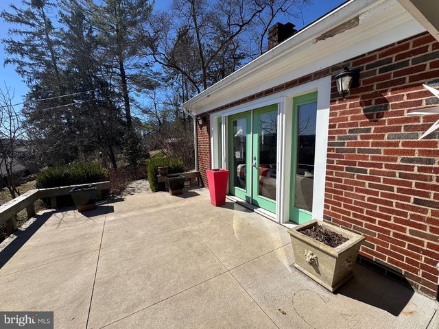 2200 TAYLOR AVE, Huntingdon, PA 16652