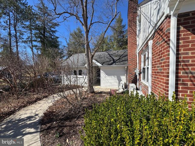 2200 TAYLOR AVE, Huntingdon, PA 16652