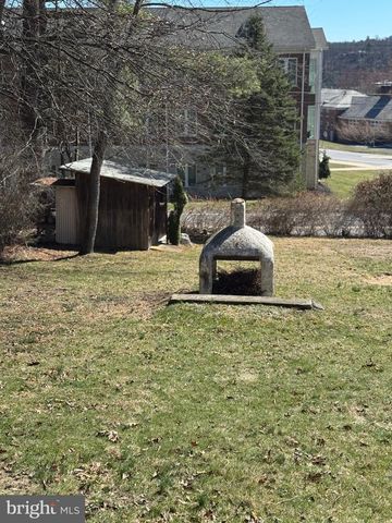 2200 TAYLOR AVE, Huntingdon, PA 16652