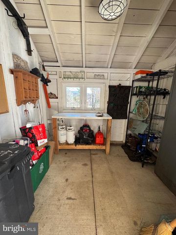 2200 TAYLOR AVE, Huntingdon, PA 16652