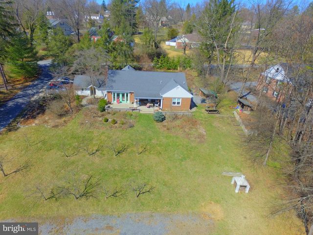 2200 TAYLOR AVE, Huntingdon, PA 16652