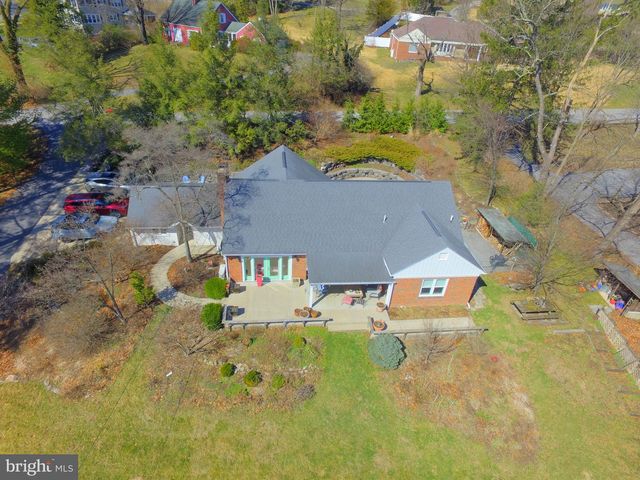 2200 TAYLOR AVE, Huntingdon, PA 16652